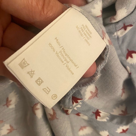 Boden beautiful blouse, like new, floral pattern - Picture 9 of 16